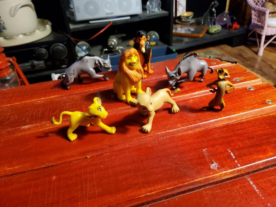 Lote de 7 figuras PVC Disney El Rey León Scar Mufasa Simba Nala Timón Hienas Foto 2 de 4