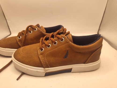 Nautica braune Schnürschuhe Sneaker Schuhe Kleinkind 11 einmal getragen kostenloser Versand  - Bild 2 von 6