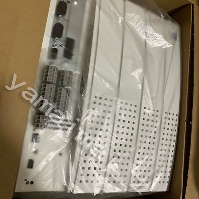 1pc New Lenze EVS9321-ES Servo Drive Inverter Fast Ship