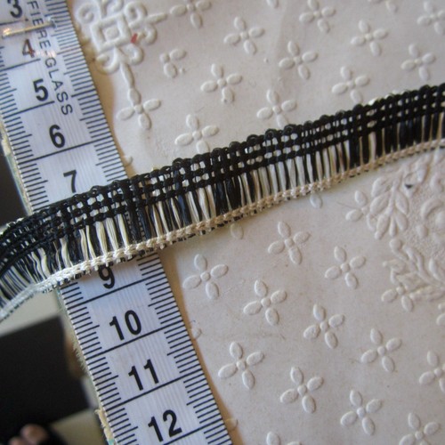 3m x 1.5cm black cream Vintage Raffia Fringe for Lampshades Craft - Picture 3 of 5