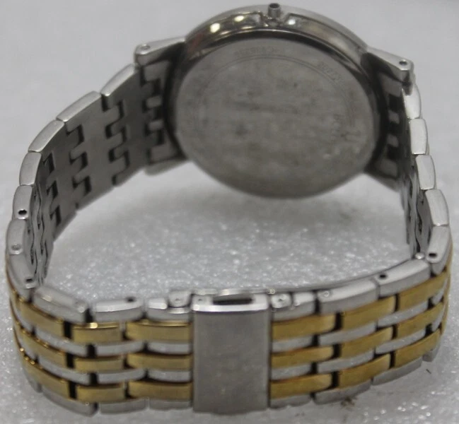 Bulova 98B221 Men's Silver-Tone Dial Two-Tone Stainless Steel Quartz for parts o - Image 3 of 4
