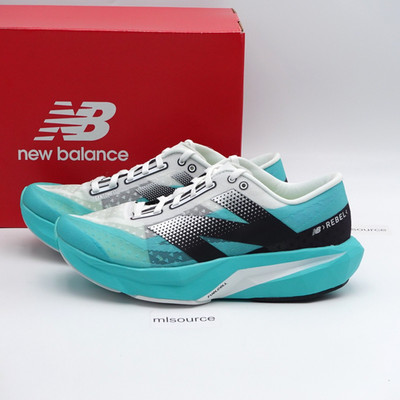 Size 9.5 WIDE D Women's New Balance FuelCell Rebel v4 Running Shoes WFCXCJ4