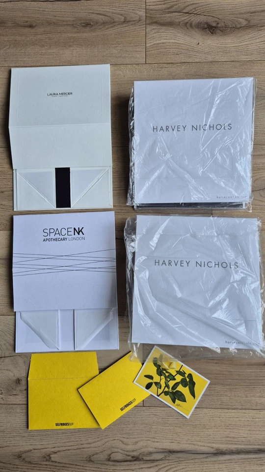 A Selection of Famous Stores Shops Gift Boxes Harvey Nichols - Image 1 of 1
