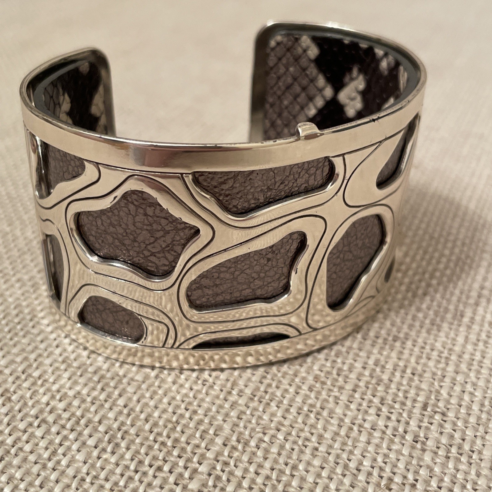 Brighton Wide Cuff 1.5