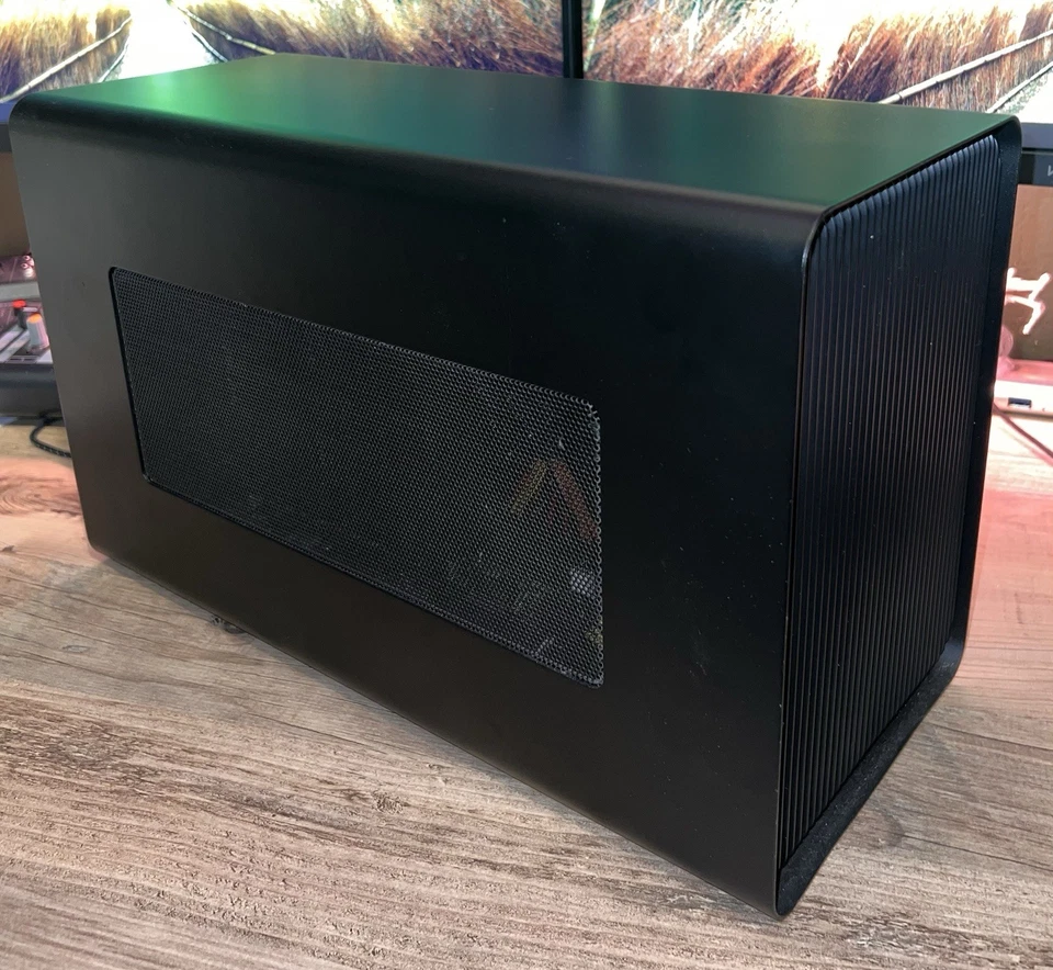 Razer Core X Chroma RGB Thunderbolt 3 PCIe 3.0 X16 eGPU External Graphics Card - Image 2 of 4