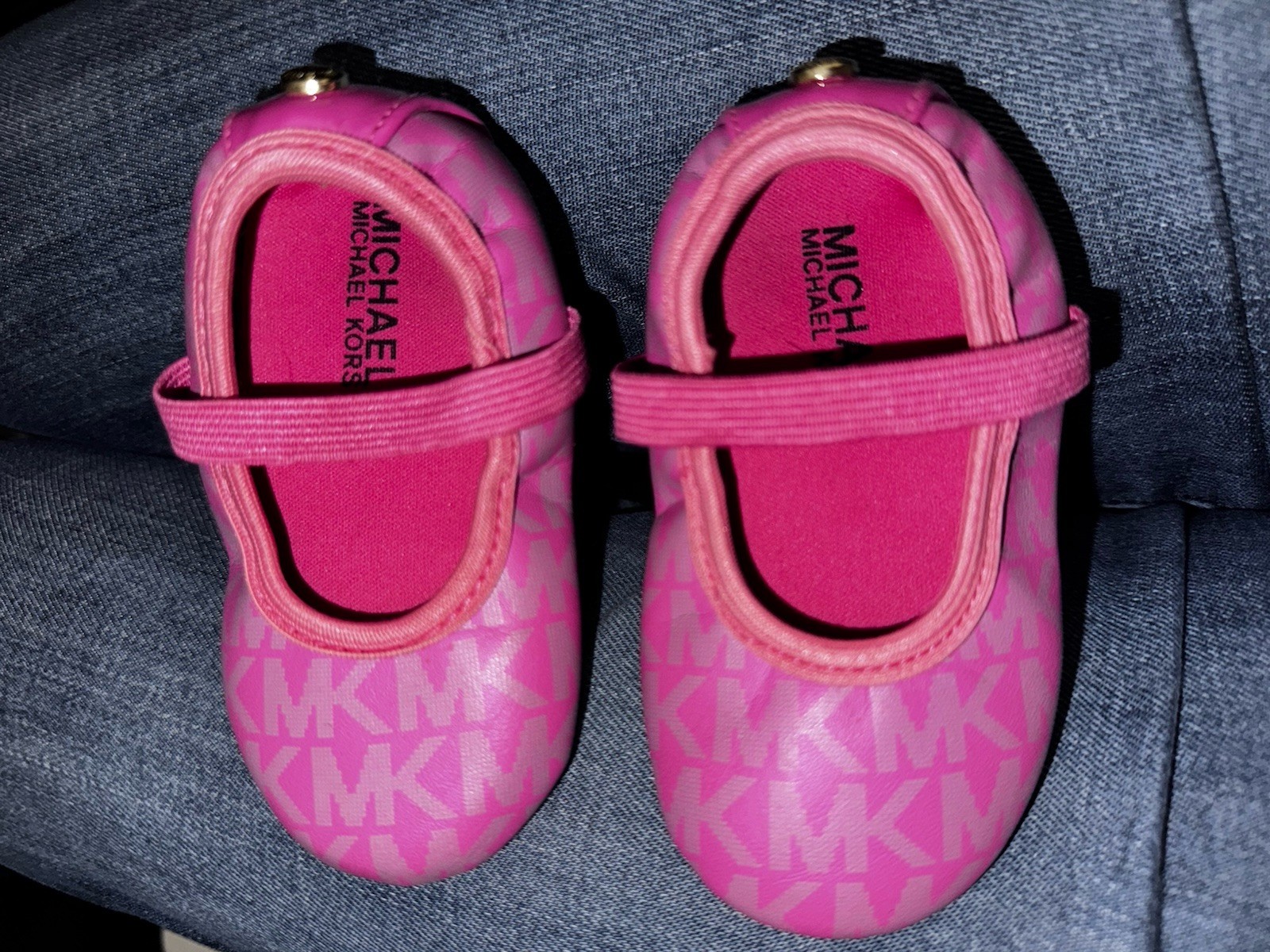 Fuchsia Pink Size 4