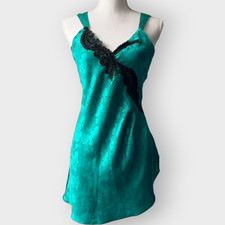 Victoria's Secret VTG Gold Label Lingerie Slip Green V Neck Beaded Lace Size P