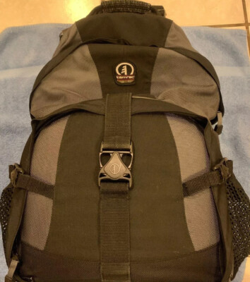  Tamrac Camera & Laptop Backpack
