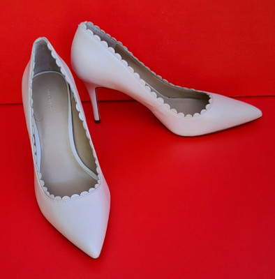 NEW! ANN TAYLOR SEXY IVORY LEATHER-UPPER DAPHNE PUMPS HIGH HEELS SHOES SIZE 11M
