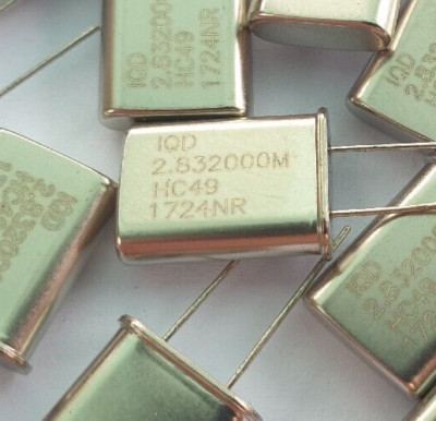 10x Quarz Passiv Kristall Oszillator Resonator 2,832000 MHz HC-49 U NTSC