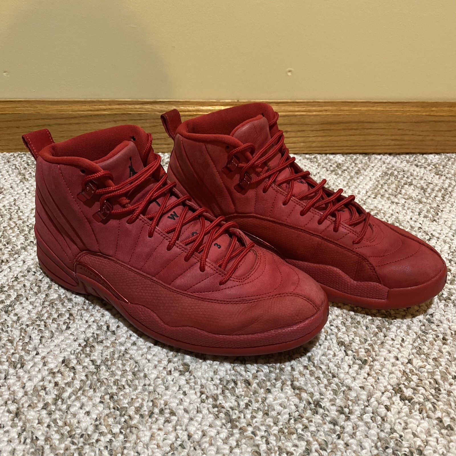 mens red 12s