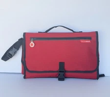 Skip Hop Compact Diaper Changing Station Clutch Travel Bag Diaper/Wet Wipe Pouch