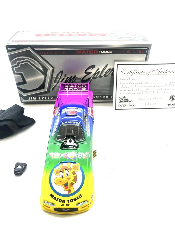 Jim Epler Toys R Us 2001 Camaro Funny Car Action 1:24 1 de 3.500 Foto 3 de 4