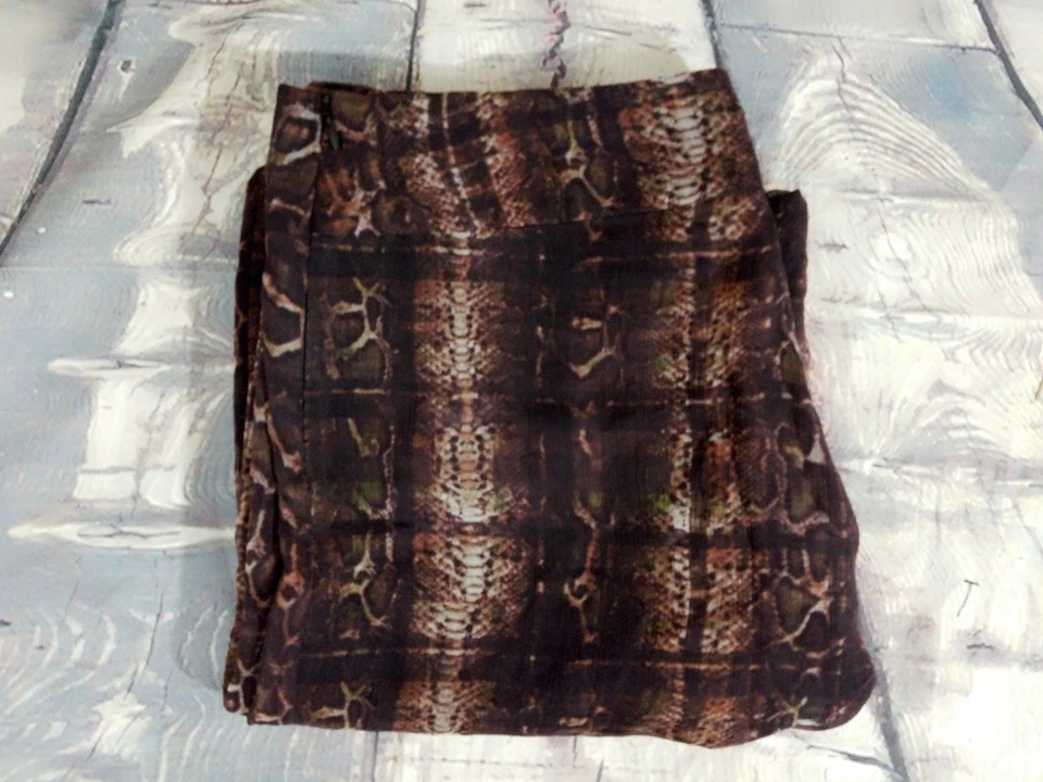 Pantalones Haute Hippie $395 Marrón 100% SEDA Forrados Piel de Serpiente Estampado de Reptil Talla 4 Usados en Excelente Condición