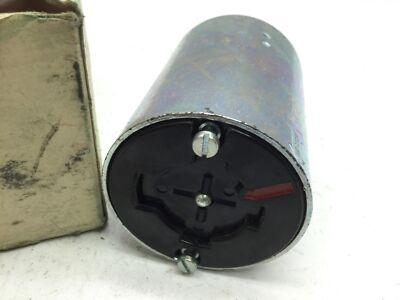 New Bryant 20414 Power Lock Armored Locking Non-Nema 20A 250VDC