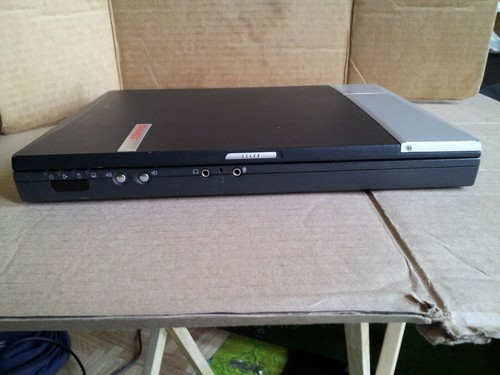 Compaq Laptop Evo N600c, Windows XP, MOBILITY RADEON 32MB, 12GB HDD, 512 ram - Picture 8 of 11