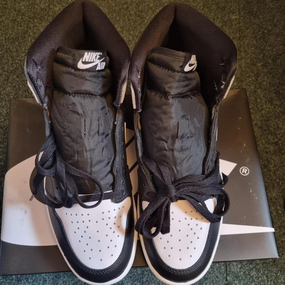 Size 10.5 - Air Jordan 1 Retro OG High Black White 2.0 - Image 3 of 4
