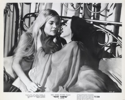 Sherry DeBoer bikini Celeste Yarnall Original 8x10 Photo Velvet Vampire