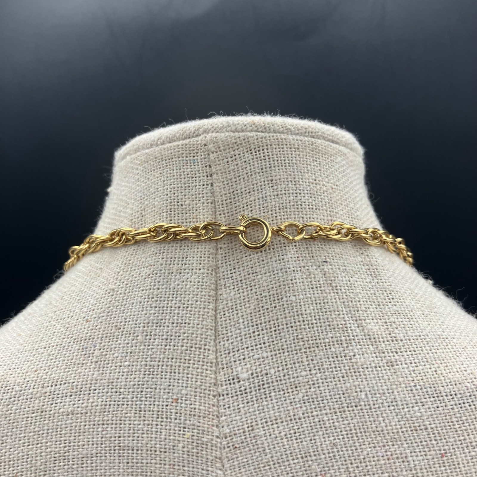 Lisner Goldtone Double Oval Statement Pendant Nec… - image 2