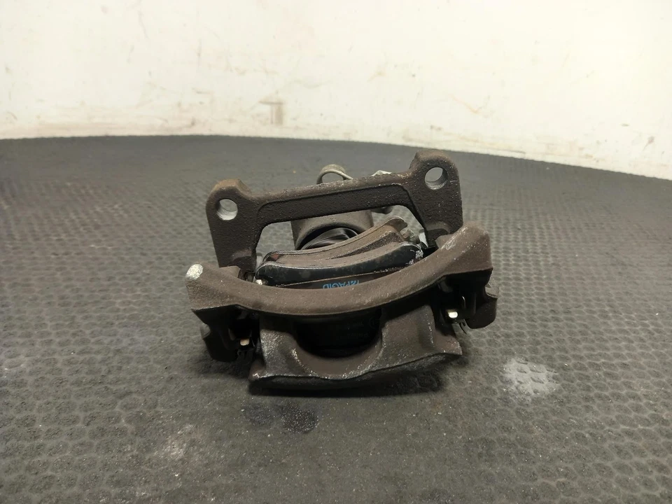 Pinza de freno trasera derecha VOLKSWAGEN TRANSPORTER 2015-2025 2,0 L DNAB RDE2 O/S Foto 3 de 4