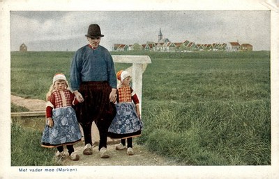 C1920 Marken Holland Netherlands Traditional Folk Costume Hand Colored Postcard