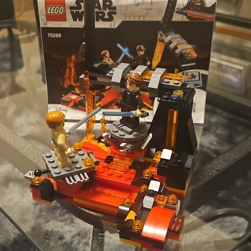 LEGO Star Wars Duel on Mustafar 75269 Complete
