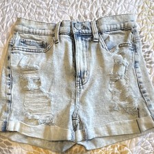 Juniors 3 Light Blue Light Wash Denim Cut Off Shorts Distressed Cuffed 5-Pocket