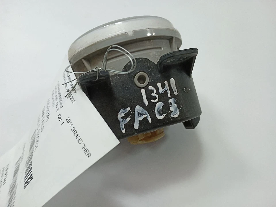 Faro antiniebla Jeep Grand Cherokee 11809044 2011 Foto 4 de 4