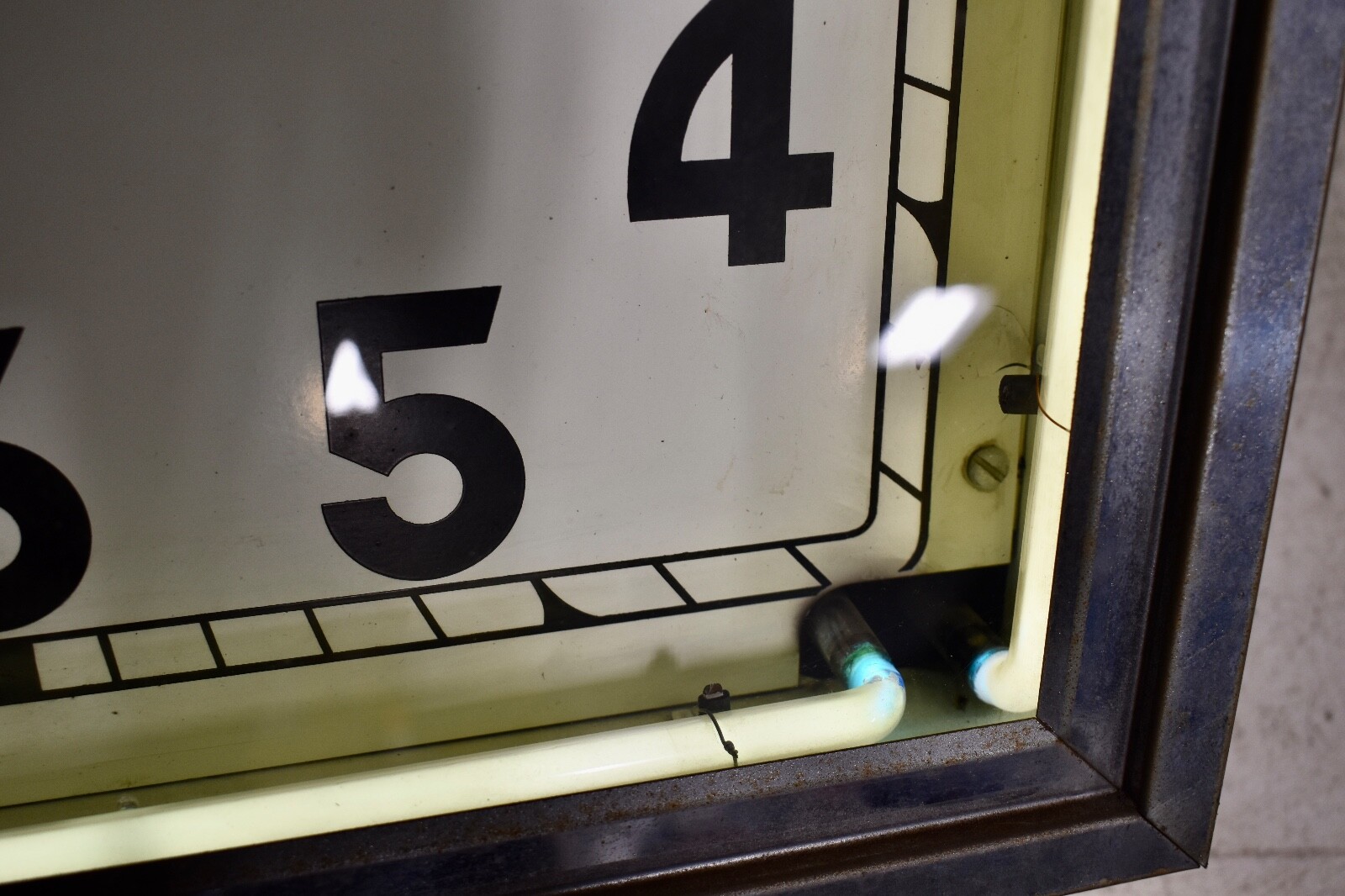 Neon Clock Sales Co Chicago * WORKING NEON WALL CLOCK * Nice & Quiet