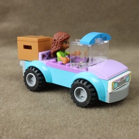 LEGO Friends Juniors lot Mias Farm blue car w 1 girl minifig incomplete set 13pc