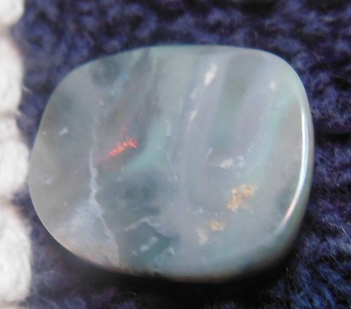 Australischer halbschwarzer Opal (Rub), 3,65ct 14x12x2mm Bonanza Sale