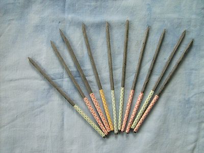 10  Schiefergriffel / Griffel ca18 cm lang gespitzt papiert f Schiefertafel , La