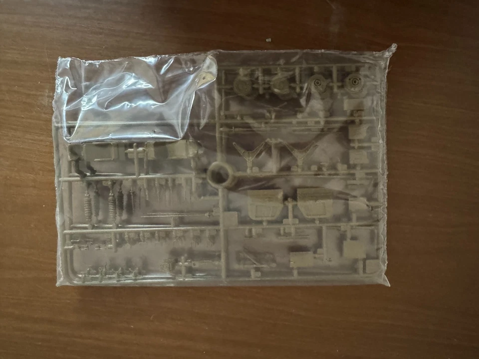 Italeri 6504 - LMV Lince scala 1/35 - Immagine 4 di 4