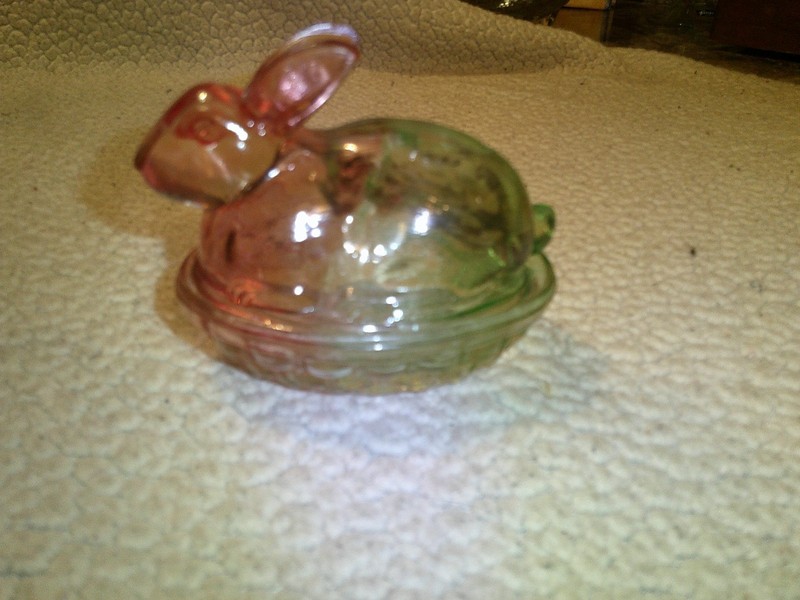 Vintage L.E. Smith Pink & Green Glass Bunny