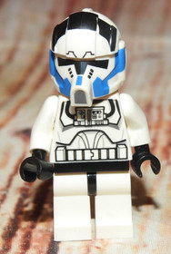 LEGO Star Wars Clone Wars 501st Clone Trooper Pilot Minifigure sw0439 75004