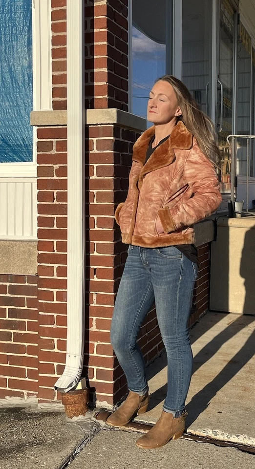 Chaqueta estilo motociclista de piel de oveja PRADA tostada/beige talla M para mujer botón frontal con bolsillo Foto 3 de 4