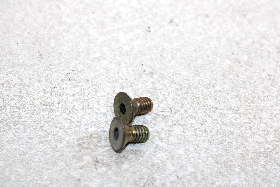 03 Polaris Xc Sp 800 Oem Starter Ring Gear Bolt (Pair) 7515351 SP0 - Image 3 of 4