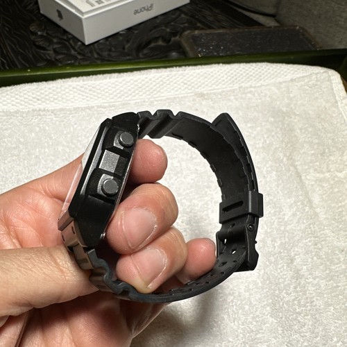 Casio Men's AE-1200WH World Time Illuminator PRISTINE Shape Works - Picture 2 of 13