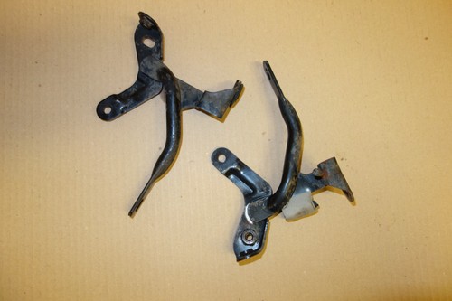 Yamaha FZR750 2LM FZR 750 GENESIS set of sidepanel fairing bracket mounts - Picture 4 of 5