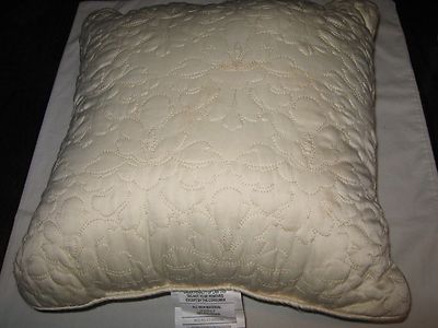 Royal Heritage Home , Pillow , Made by Fabrique Par , Cream   , 16'' X 16''