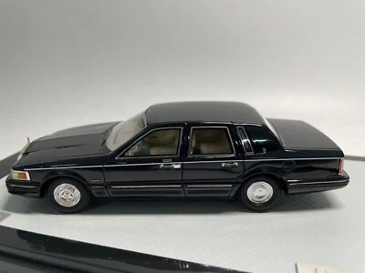 1/43 GIM製 1997 Lincoln TownCar Limousine s-l1200.jpg