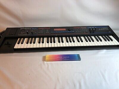 Roland Juno Di 61-Key Mobile Digital Keyboard Synthesizer Roland Juno Di 61-Key Mobile Digital Keyboard Synthesizer