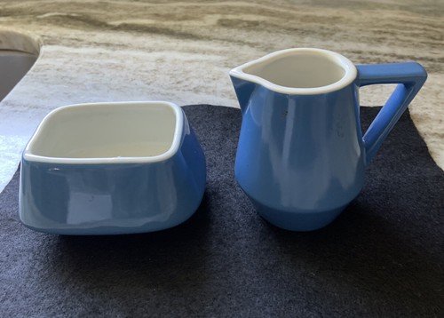 1970 AMTRAK RAILROAD DINING CAR NATIONAL PATTERN CREAMER + SUGAR HALL BACKSTAMP