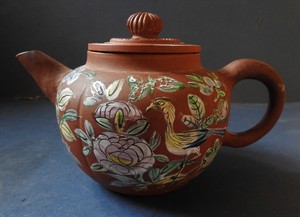 CHINESE YIXING ENAMELLED TEAPOT - EARLY 20TH CENTURY