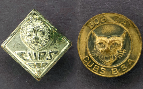 C1940-50s Vintage BSA Cubs Cub Boy Scout Bob Cat Lion Pin LOT Wire Safety Pin