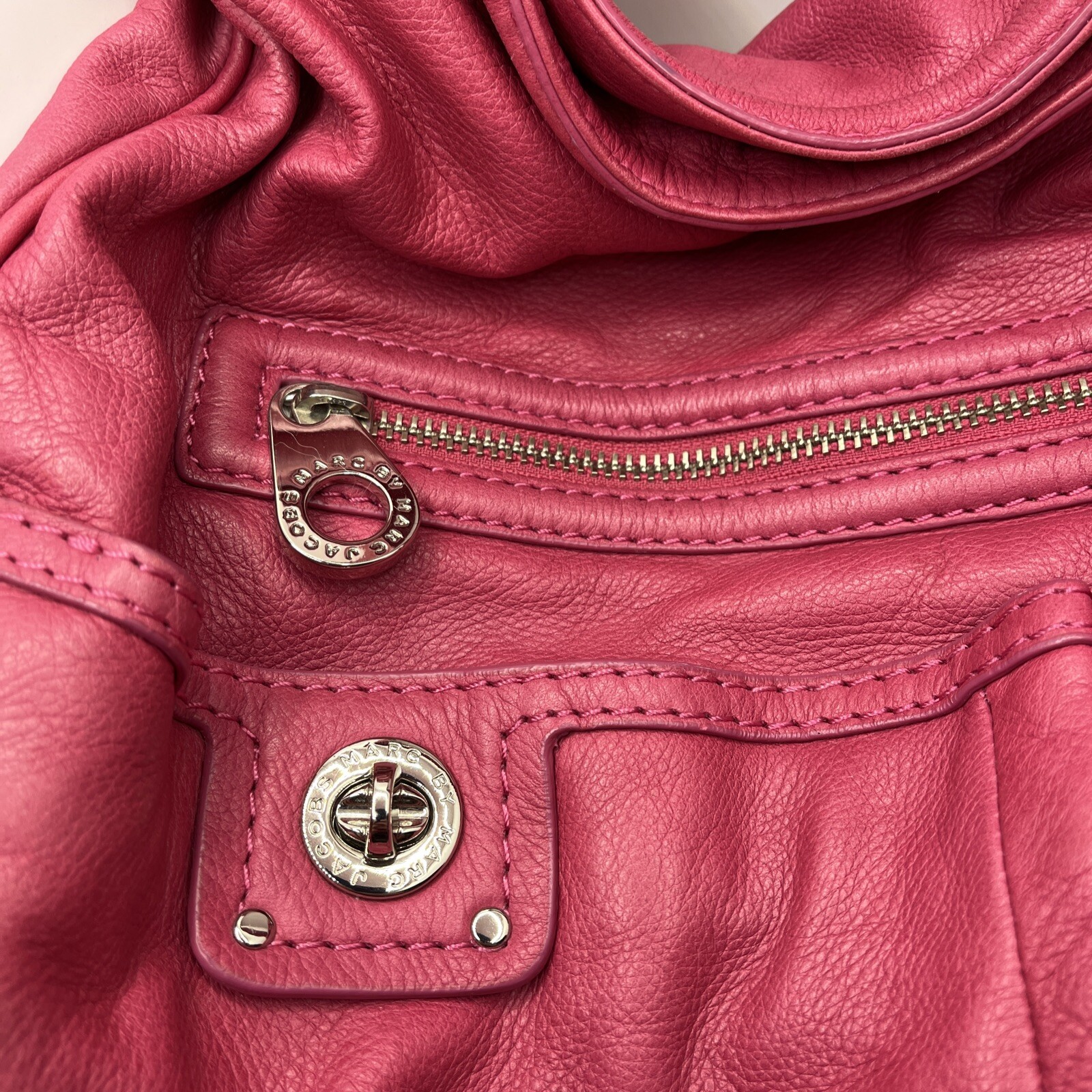 Marc Jacobs slouchy oversized Pink hobo bag purse… - image 3