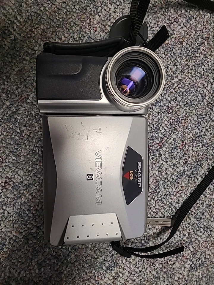 Semi-Working Sharp VL-H860U Hi-8 Analog Camcorder - Image 2 of 3