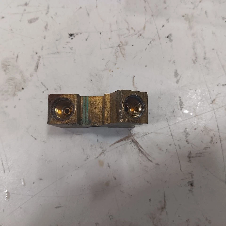 Divisor de junção de válvula proporcional linha de freio INFINITI QX50 2017 2016 2015  - Imagem 2 de 4