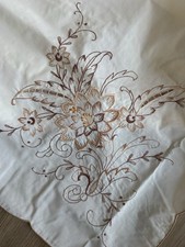 NEW Vintage Beige Embroidered Floral Table Cloth 68x106 Rectangle