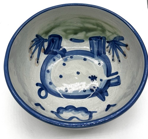 "Cuenco grande para servir verduras MA Hadley Country Scene Blue Pig 8,25"" redondo" - Imagen 3 de 10